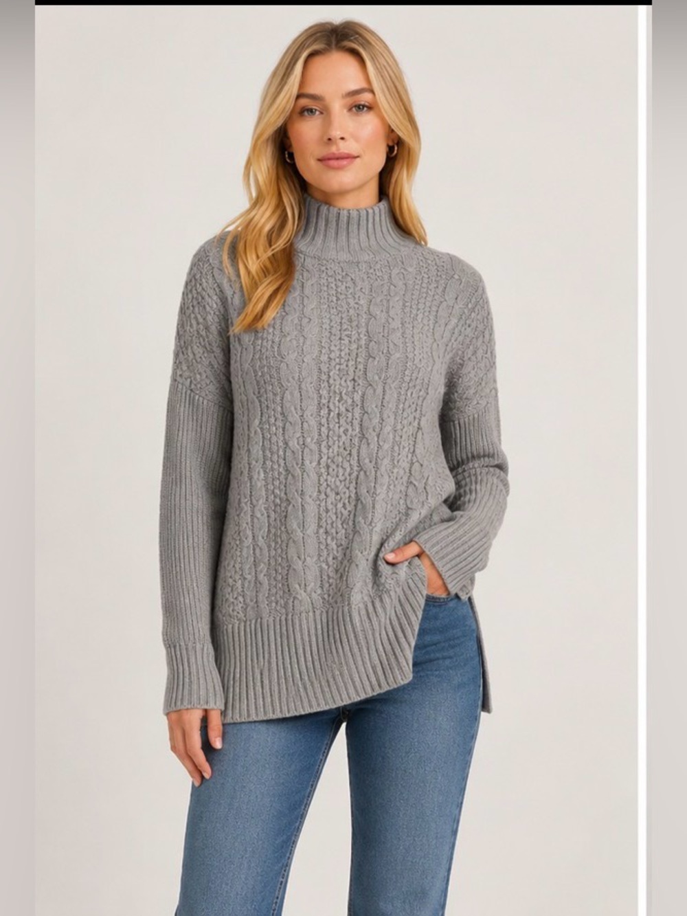 Old Navy | Vintage Old Navy Women’s Cable-Knit Turtleneck Sweater - Taupe Gray